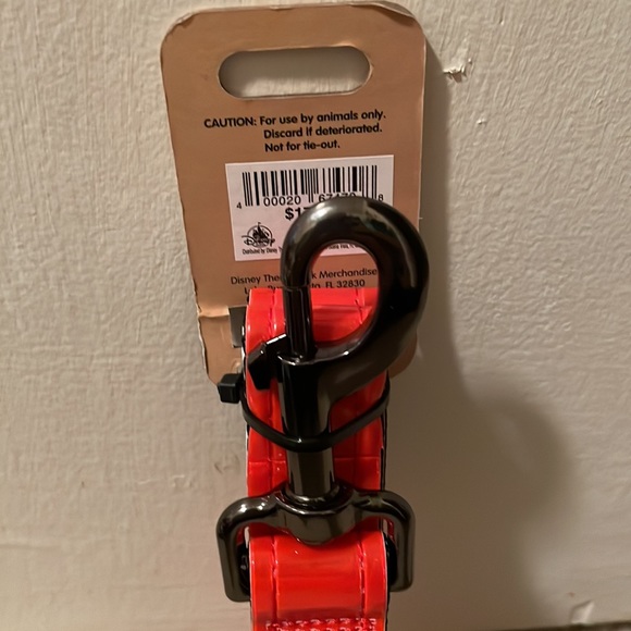 Disney Tails Star Wars dog leash/lead new.  Dark side red - Picture 5 of 8